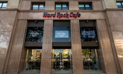 Хард Рок Кафе Барселона: приоритет гостиная с меню